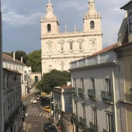 アパート Apartamento Com Boa Localizacao Em リスボン
